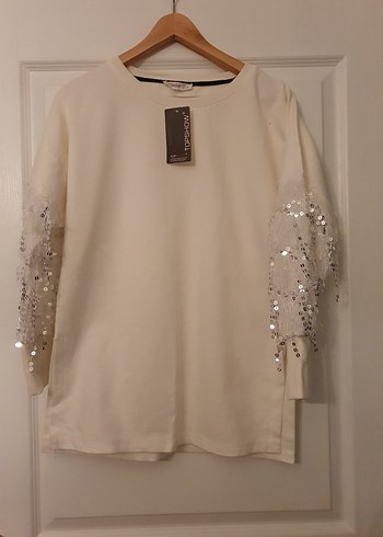 Pul İşlemeli Beyaz Sweatshirt