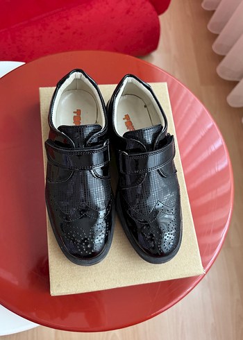 Erkek Çocuk 30 numara klasik siyah ayakkabı - Görsel 3