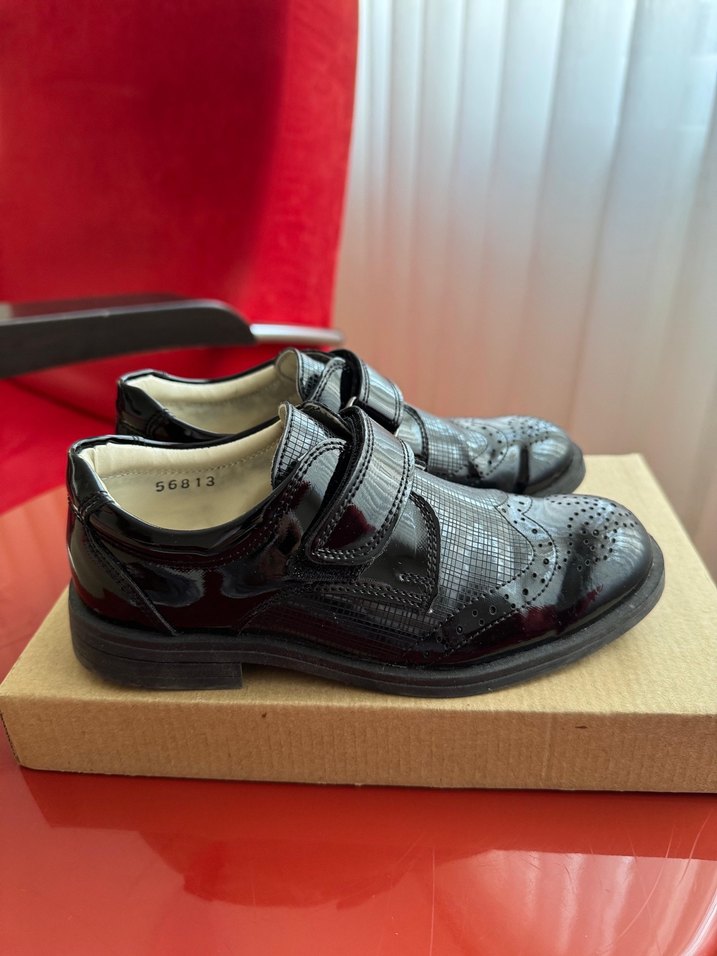 Erkek Çocuk 30 numara klasik siyah ayakkabı - Görsel 2