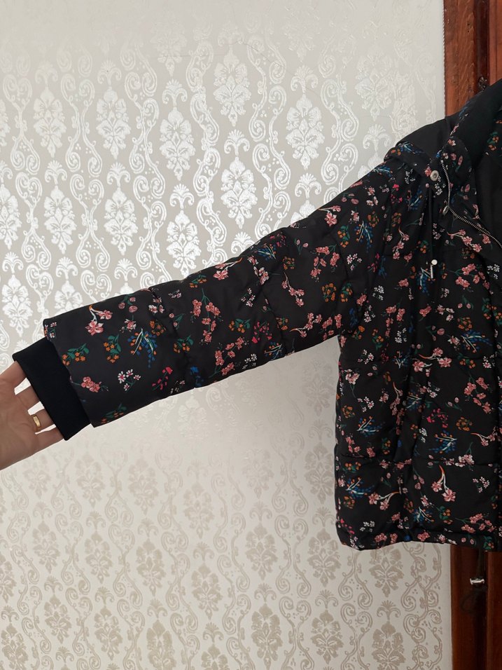 Desenli Kadın Midi Mont - Görsel 3