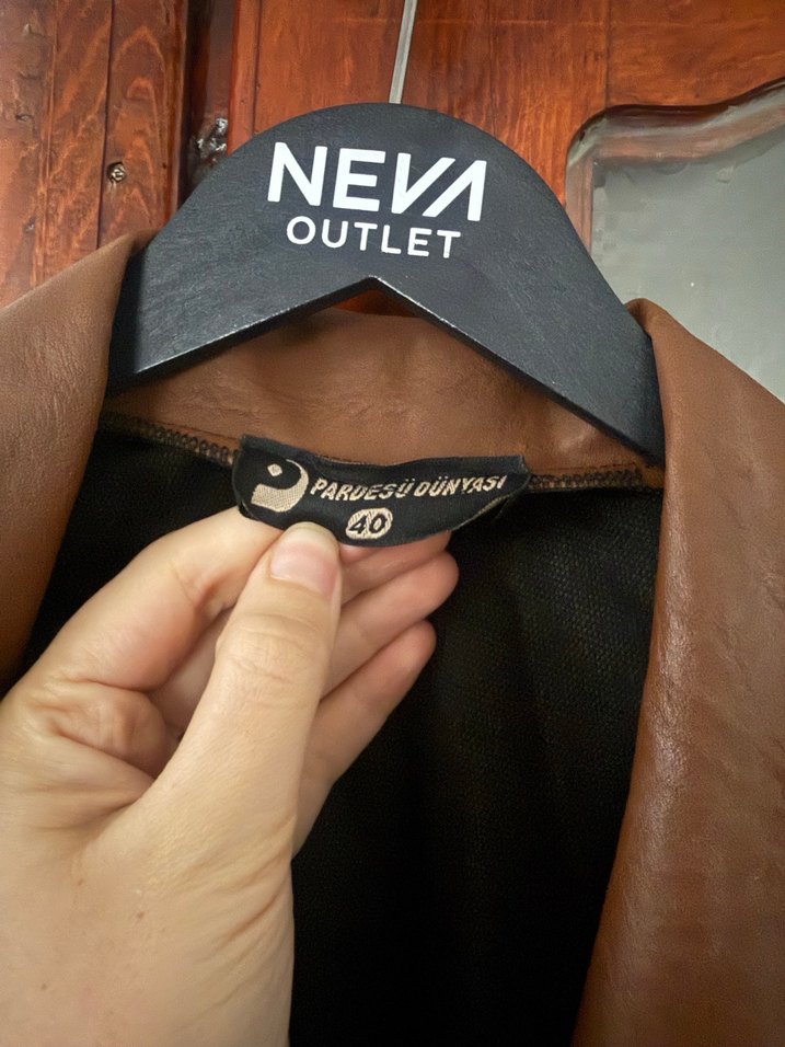 Kahverengi kadın deri ceket - Görsel 5