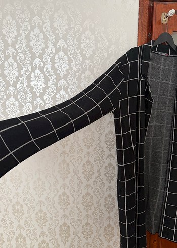 Düğmeli Siyah Kareli Midi Kadın Kaban - Görsel 3