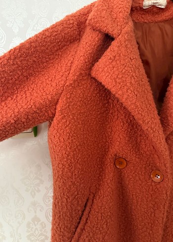 Kürk Detaylı Kırmızı Uzun Kadın Kaban - Görsel 3