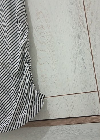 Zebra Desenli Yüksek Yakalı Hamile Bluzu - Görsel 3