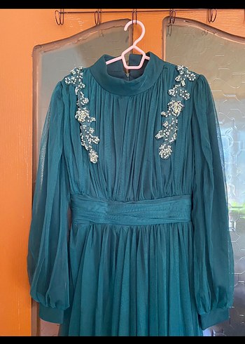 Uzun Kol İşlemeli Turkuaz Kadın Abiye Elbise - Görsel 2