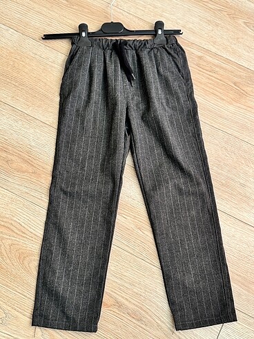 Pantolon 7-8 yaş çok iyi durumda