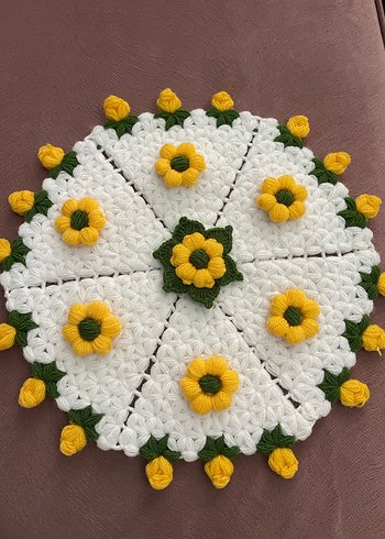 Kırmızı Çiçekli Örgü Yuvarlak Dekor - Görsel 6