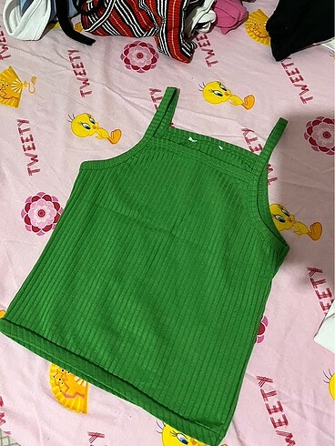 Yeşil askılı crop