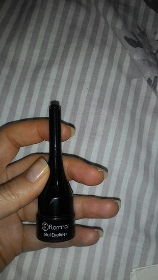 jel eyeliner