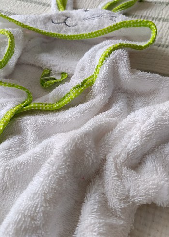 Renkli Nakışlı Erkek Çocuk Bornozu - Görsel 6