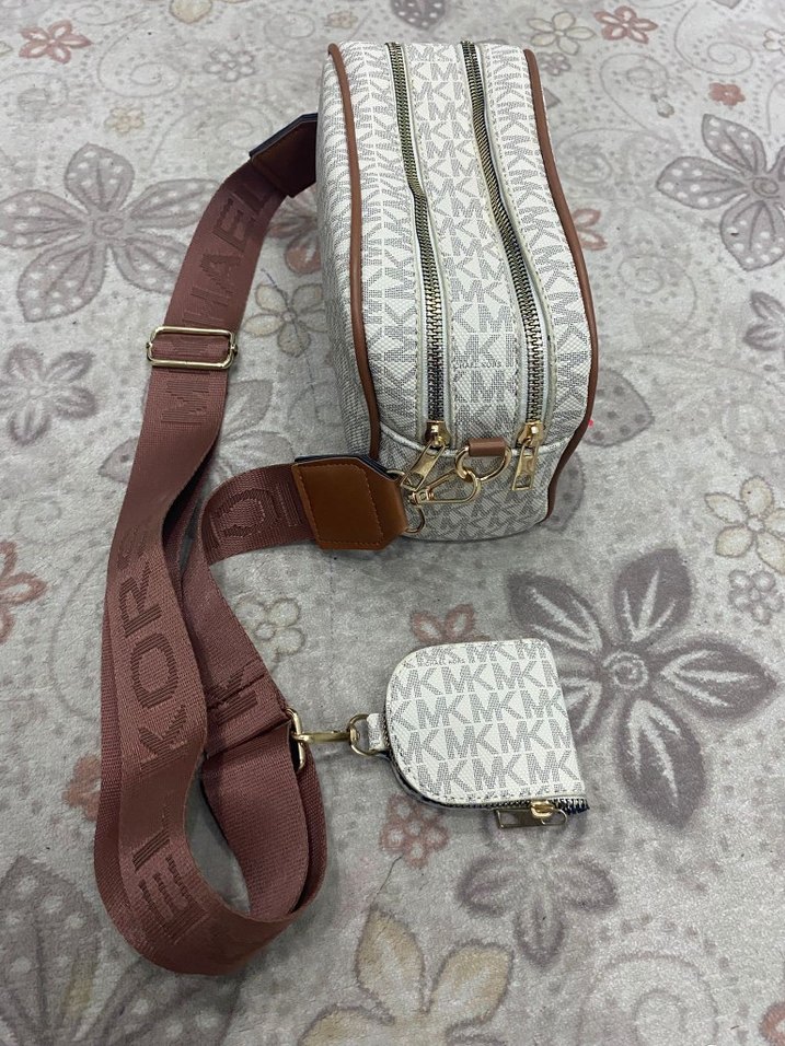 Michael Kors Kahverengi Deri Çapraz Çanta - Görsel 2