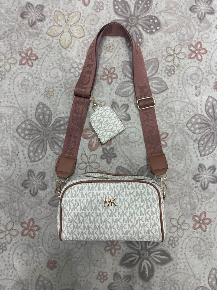 Michael Kors Kahverengi Deri Çapraz Çanta - Görsel 3