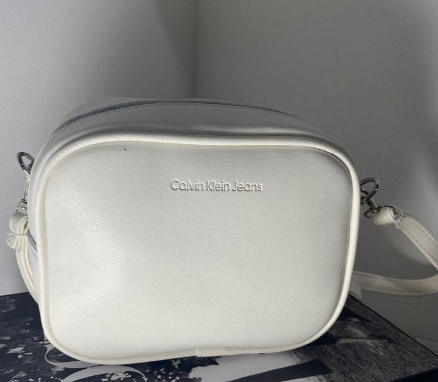 Beyaz Calvin Klein Kadın Çapraz Çanta - Görsel 2