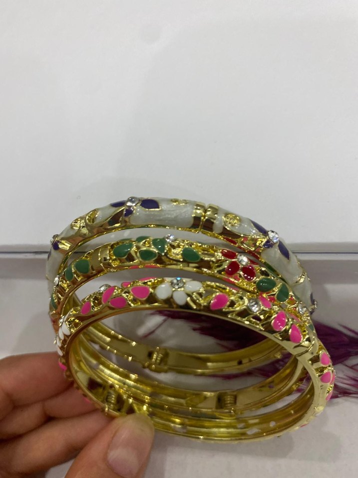 Renkli İşlemeli Boncuklu Bileklik Seti - Görsel 4