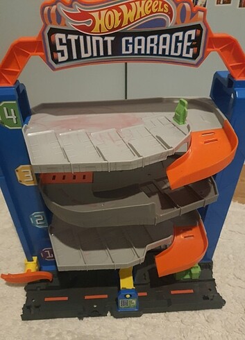 Beden Hot wheels stunt garage