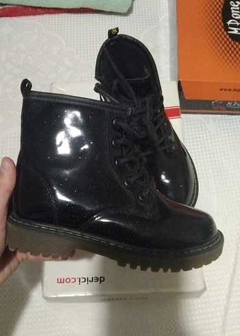 Siyah Rugan Rock Punk  çocuk Bot - Görsel 2