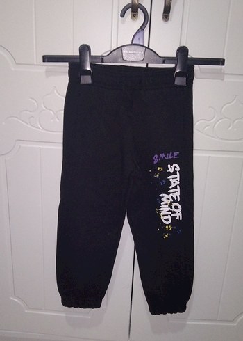 Erkek Çocuk Siyah Baskılı Eşofman Altı - Görsel 4