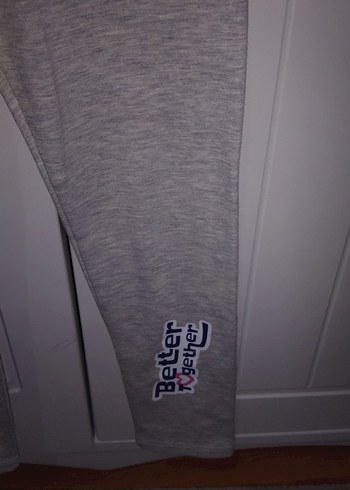 Kız Çocuk Gri Baskılı Tayt - Görsel 4