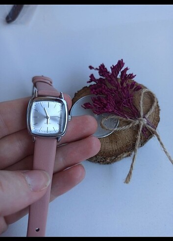 QUARTZ KADİN İNCE DERİ KORDONLU SAAT 
