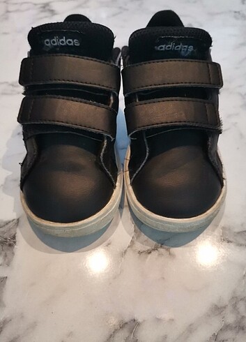Adidas ayakkabı 