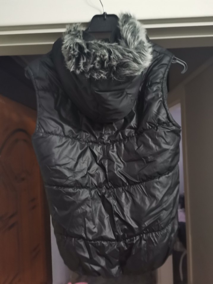 Kadın Siyah Fermuarlı Yelek - Görsel 2