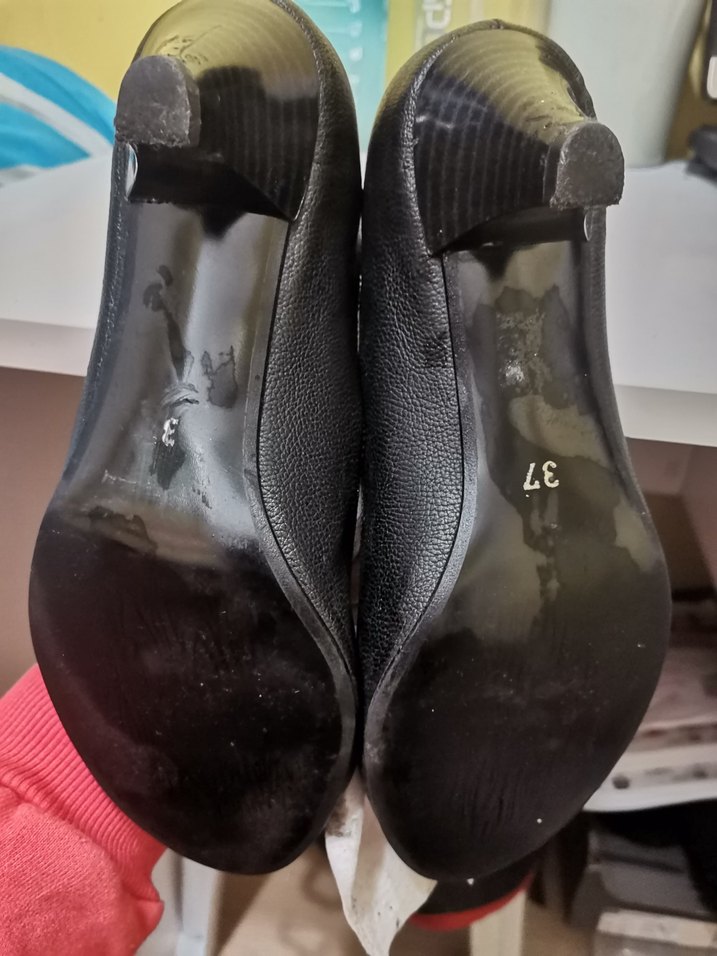 Siyah deri ayakkabı - Görsel 3