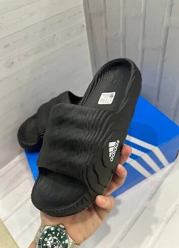 Adidas Terlik Yeni Sezon Kutulu 42 Siyah
