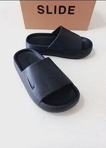 Nike Terlik Yeni Sezon Kutulu 
