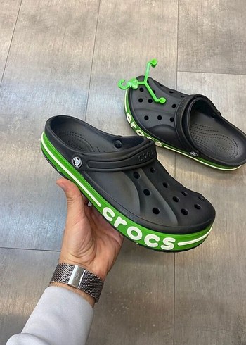 Crocs 42