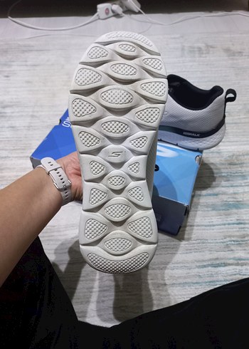 Skechers Beyaz Elastik Bağcıklı Erkek Spor Ayakkabı - Görsel 5