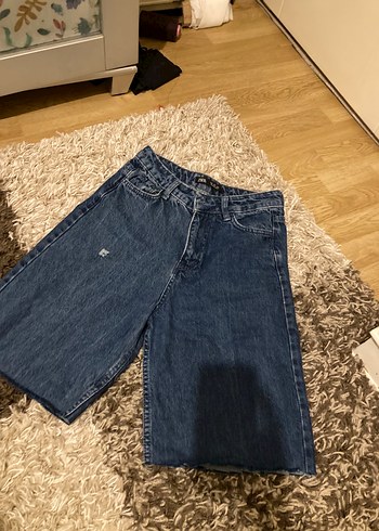 Zara Gevşek Kesim Kemerli Mini Kot Şort