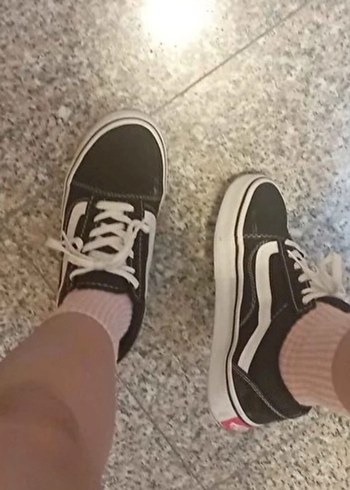 Beyaz Detaylı Siyah Kadın Spor Ayakkabı - Görsel 3