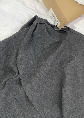 Zara triko atkılı pelerin sıfır etiketli - Görsel 4