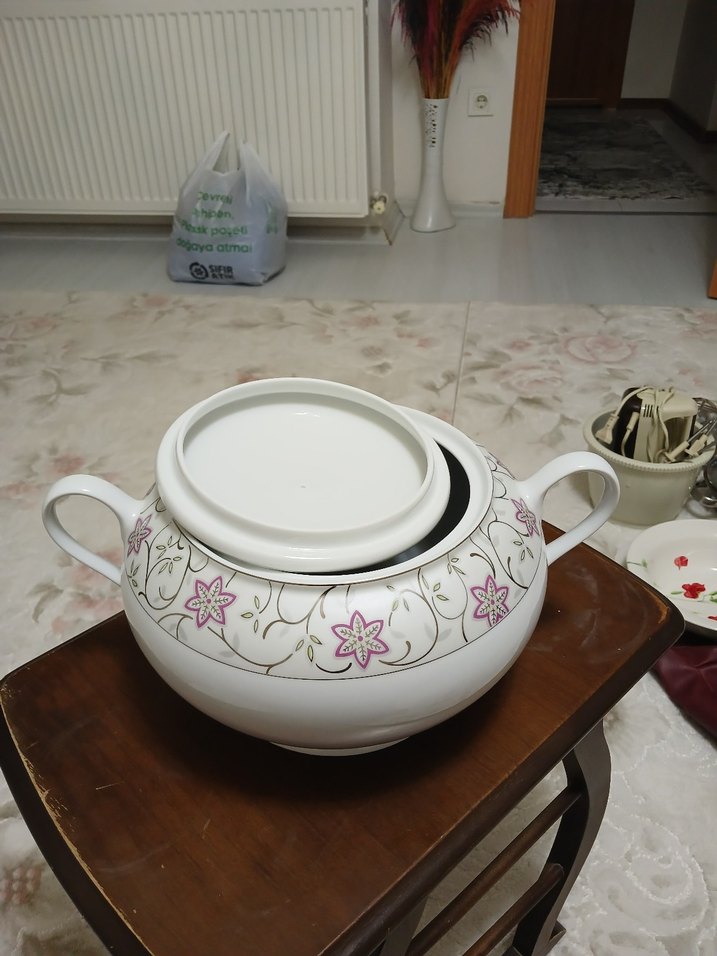 Çiçek Desenli Beyaz Porselen Çorba Tenceresi - Görsel 5