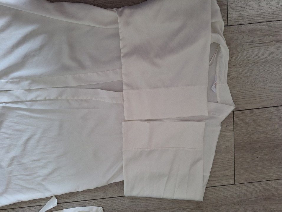 Beyaz V Yaka Sabahlık - Görsel 5