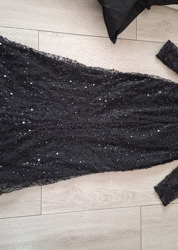 Siyah pullu taş boncuklu Uzun Drapeli Gece Elbisesi - Görsel 9
