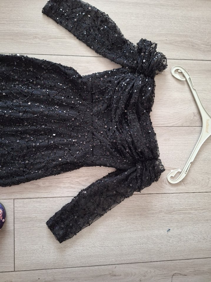 Siyah pullu taş boncuklu Uzun Drapeli Gece Elbisesi - Görsel 4