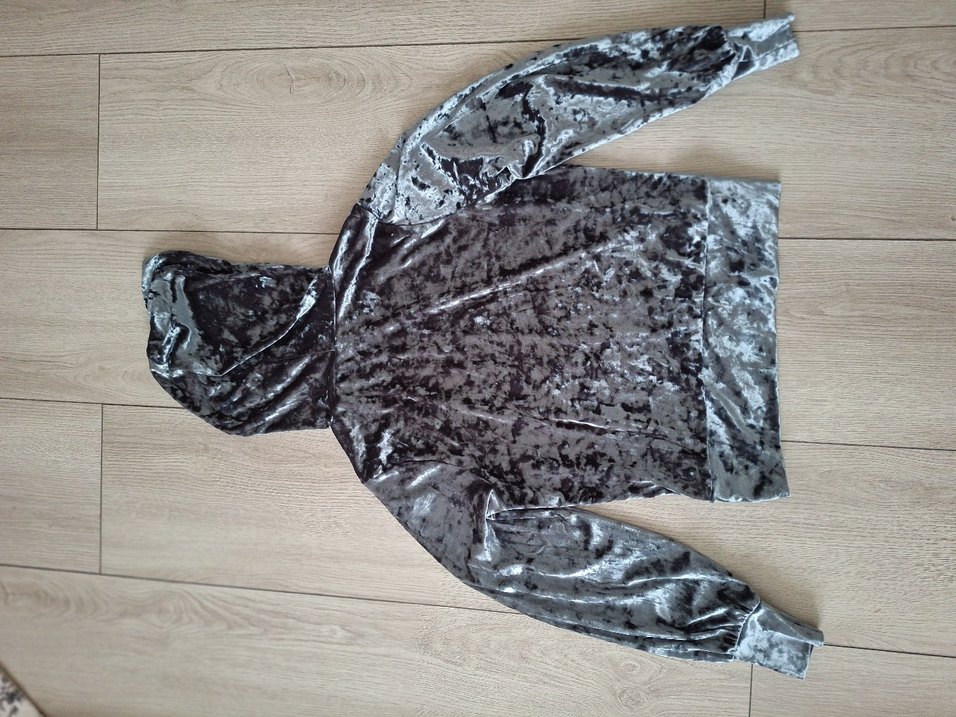 yeşil kadife parlak kapşonlu - Görsel 2