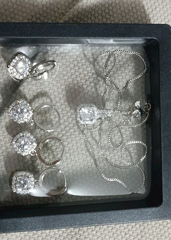 GÜMÜŞ KÜPE VE KOLYE SET BAGET ZİRKON 