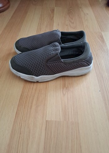 31 Beden Gri Erkek Çocuk Spor Ayakkabı Velcro