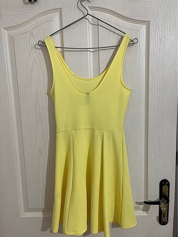 H&M Civciv sarısı altı bol elbise