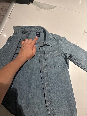 4 Yaş Beden mavi Renk GAP 4-5 yaş denim gömlek