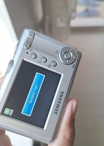 samsung fotoğraf makinesi yanında 1 gb ile