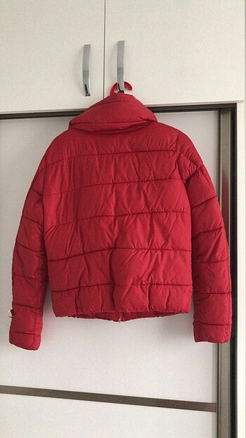 Bershka Mont kırımızı