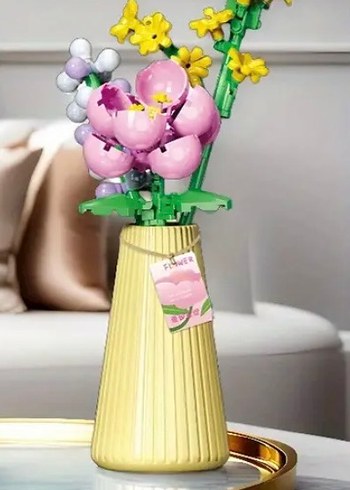 Sarı vazolu çiçek lego