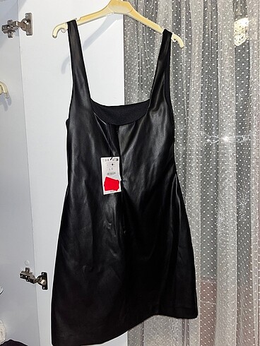 l Beden bershka deri mini elbise