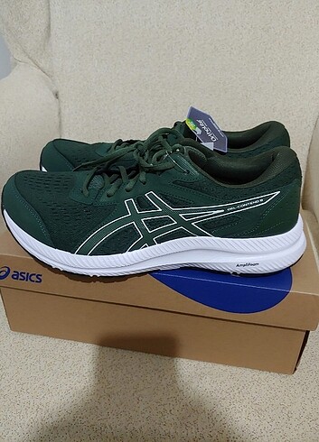 Asics profesyonel koşu ayakkabısı ORİJİNAL SIFIR KUTUSUNDA