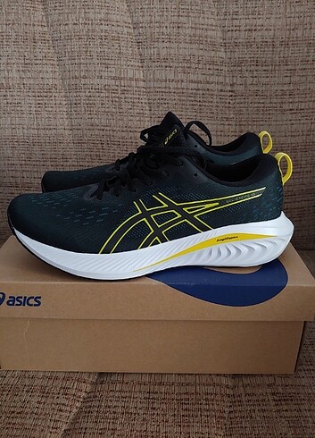 Asics orjinal profesyonel koşu ayakkabısı ORİJİNAL SIFIR KUTUSUN