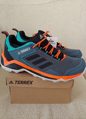 44 Beden Adidas goretex özel renk nadir üretim ORJİNAL SIFIR kutusunda co
