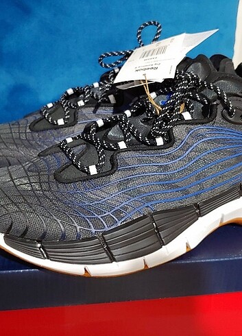 REEBOK ÖZEL ÜRETİM ÜST DÜZEY KOŞU AYAKKABISI ORİJİNAL SIFIR KUTU